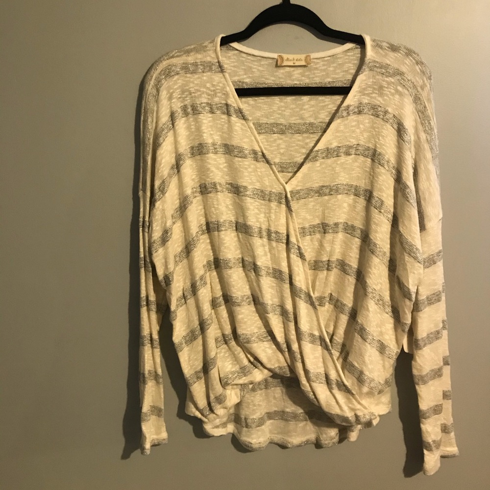 Altar’d state long sleeve wrap top size medium
